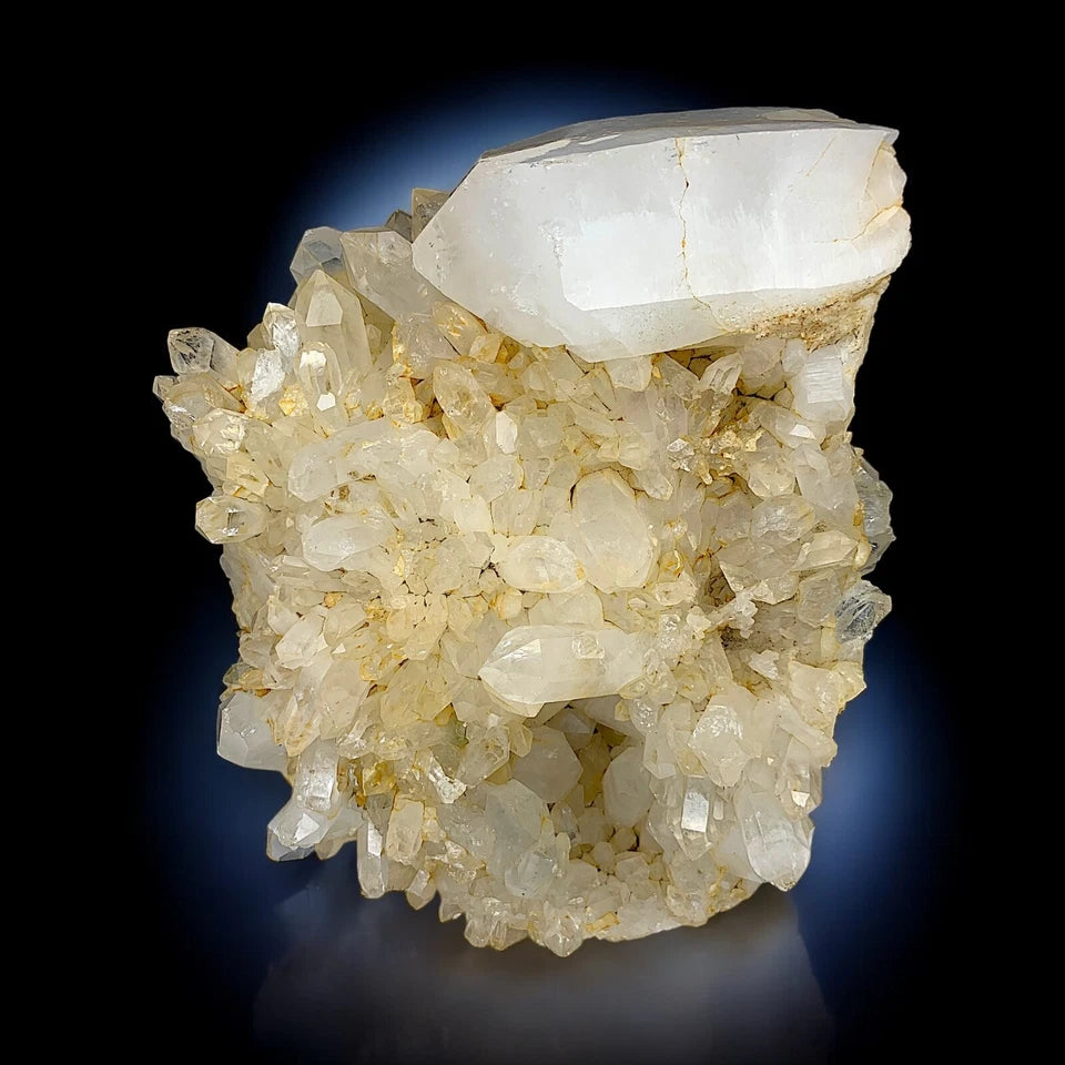Faden Quartz Cluster Natural Mineral Specimen from Zhob, Balochistan, Pakistan